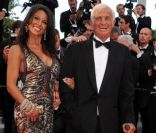 Barbara Gandolfi et Jean-Paul Belmondo lors de la projection du documentaire Belmondo, itinéraire..., le 17 mai 2011, dans le cadre du 64e festival de Cannes.