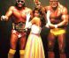 Wrestlemania III, 1987 : Randy Savage contre Ricky Steamboat, un sommet du genre...
La mort tragique du 'Macho Man' Randy Savage (Randall Mario Poffo, de son vrai nom), le 20 mai 2011, plonge le monde du catch et ses amateurs dans le deuil. Savage a succombé en Floride à un accident de voiture causé par une crise cardiaque dont il a été victime. Il avait 58 ans.