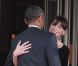 Carla-Bruni Sarkozy (enceinte) et son époux Nicolas Sarkozy sur le perron du Ciro's, avec Barack Obama, à Deauville, le 26 mai 2011.