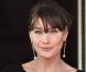 Carla-Bruni Sarkozy (enceinte de son 2e enfant) sur le perron du restaurant Le Ciro's, à Deauville, le 26 mai  2011.