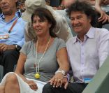 Robert Charlebois et son épouse à Roland-Garros, le 3 juin 2011