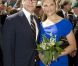 La princesse Victoria et le prince Daniel de Suède à Stockholm, le 6 juin 2011, pour les célébrations de la fête nationale suédoise. Dès 10 heures, le couple a donné le coup d'envoi de la journée en saluant le public à la porte sud du palais. 