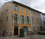 Image de Correns dans le sud de la France où Angelina Jolie et Brad Pitt ont acheté le château de Miraval  
