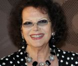Claudia Cardinale lors du dîner de gala Sol En Si, à Paris, le 7 juin 2011.