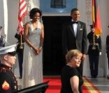 Michelle et Barack Obama très élégants à la Maison Blanche lors du dîner d'etats organisé pour Angela Merkel, le 7 juin 2011 à Washington 