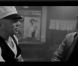 Florent Pagny et Pascal Obispo mettent leur amitié en scène à la manière de Belmondo et Gabin dans Un singe en hiver (1962), d'Henri Verneuil, pour le clip de Je laisse le temps faire .