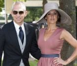 Le Royal Ascot 2011 a débuté, évidemment en grande pompe, le 14 juin 2011. La sublime Danielle Lineker, accoampagnée de son mari Gary Lineker, était irrésistible dans sa robe col V signée Victoria Beckham. 
