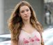Kelly Brook : le visage creusé, elle peine à remonter la pente...
