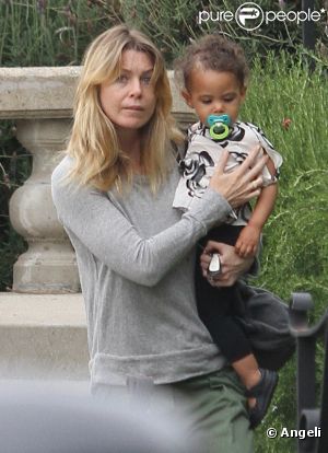 Ellen Pompeo à Los Angeles : même avec son adorable Stella Luna, elle n'a toujours pas le sourire le 18 juin 2011