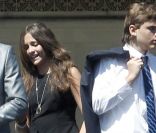 Les enfants de Michael Jackson, Paris, Prince et Blanket vont à l'Eglise en mémoire de leur père décédé deux ans auparavant. Los Angeles, le 26 juin 2011