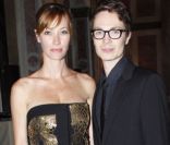 Mareva Galanter, délicieuse dans une or et noire, et Maxime Simoens lors de la soirée le 7 juillet 2011 au Grand Trianon<br />