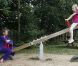 La princesse Mathilde et le prince Philippe de Belgique ont emmené leurs quatre enfants visiter un site archéologique en Belgique, le 8 juillet 2011.