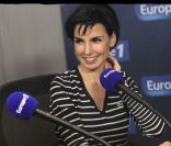 Rachida Dati et Malika évoquent leur relation et leur famille sur Europe 1 dans l'émission d'Ariane Massenet, en juillet 2011.