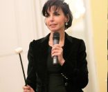 Rachida Dati marraine de l\'association La maison de Fati, une belle somme a été recueillie le 9 juillet 2011, adjugée par Rachida !