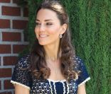  Pour le lancement du US Patron Circle du Tusk Trust du prince William en faveur de l'Afrique sauvage, le magnat Steve Tisch donnait un brunch auquel Kate et son mari ont pu rencontrer notamment Resse Witherspoon, Jennifer Garner, Linda Evangelista ou encore le boss de Disney. 
 Pour la dernière journée de leur visite officielle marathon en Amérique du Nord, le prince William et sa femme Catherine sont allés de détente en émotions, dimanche 10 juillet 2011... 