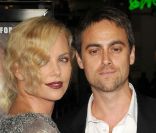 Charlize Theron et Stuart Townsend, à Los Angeles, le 4 novembre 2009. 