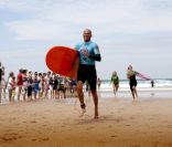  Guy Forget a joué le jeu à fond... 
 Le Roxy Charity Surf, samedi 16 juillet 2011, a été l'un des moments phares du ROXY PRO Biarritz 2011. Des peoples comme Amélie Mauresmo, Guy Forget et Bixente Lizarazu ont surfé en relais avec des championnes comme Lisa Andersen et Stéphanie Gilmore pour l'association Surf and Hope de Lee-Ann Curren. 