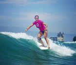 Lindsay Steinriede a remporté lamanche de championnat du monde longboard du Roxy Pro Biarritz 2011