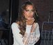 Irina Shayk adore lancer des baisers aux photographes. Elle prend la pose comme une professionnelle ! New York, 13 juillet 2011 