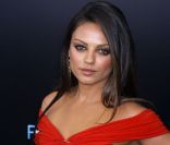 Sur CelebTV, on est revenu sur la couverture d'août de GQ avec Mila Kunis, mais aussi sur Friends With Benefits ou encore sur l'histoire avec le G.I. américain