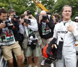 Dimanche 31 juillet 2011, au Grand Prix de Hongrie, Michael Schumacher a dû abandonner dans le 26 tour sur défaillance de sa boîte de vitesses. 