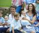 Au château de Grasten, résidence d'été de la famille royale de Danemark, la bonne humeur était au rendez-vous pour la séance photo des vacances, le 1er août 2011.
Autour de la reine Margrethe et du prince Henrik, le prince Frederik et la princesse Mary avec leurs quatre enfants (Christian, Isabella et les jumeaux Vincent et Joséphine) et le prince Joachim et la princesse Marie avec leurs trois enfants (Nikolai, Felix, Henrik) formaient une superbe ribambelle !