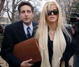 Anna Nicole Smith et Howard K. Stern à Washington, le 28 février 2006.
