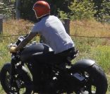 David Beckham s'offre une virée en solo et à moto ! Los Angeles, 19 juillet 2011