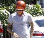 David Beckham s'offre une virée en solo et à moto ! Los Angeles, 19 juillet 2011