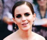 Emma Watson : Folle de Johnny Simmons, elle lui offre un langoureux baiser
