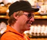 Le 9 août 2011, Jon Bon Jovi se promène dans les rues de Fazana, en Croatie.<br />