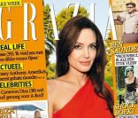 La plantureuse Angelina Jolie en couverture du Grazia NL de juillet 2011. 