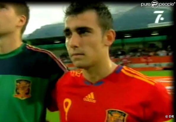 Quatre jours après avoir fêté ses 18 ans, Paco Alcacer, grand espoir valencian du foot espagnol, a eu la douleur de perdre son père, âgé de seulement 44 ans.