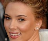 La superbe Scarlett Johansson à Los Angeles pour la première du film Iron Man 2. Le 26 avril 2010.<br />