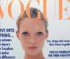 Mars 1993 : Kate Moss pose en couverture du magazine Vogue. 