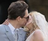 Le plus beau jour de sa vie ! Kate Moss s'est mariée à son rockeur Jamie Hince le 1er juillet à Gloucestershire.