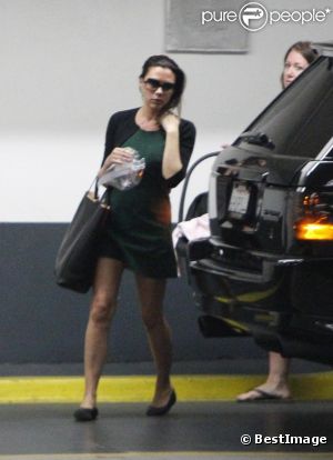 Victoria Beckam et sa fille Harper Seven à Los Angeles, le 15 août 2011