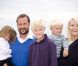  19 juillet 2009, traditionnelle séance photo en famille à la résidence d'été de Flatholmen. 
 25 août 2001- 25 août 2011 : le prince héritier Haakon de Norvège et la princesse Mette-Marit doivent célébrer leurs noces d'étain : 10 années d'un mariage et d'un amour parfaitement sereins, après des débuts controversés... 