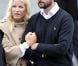  19 août 2010, prêts à récupérer la princesse Ingrid Alexandra après son premier jour d'école. 
 25 août 2001 - 25 août 2011 : 10 ans de mariage pour le prince héritier Haakon de Norvège et la princesse Mette-Marit... 