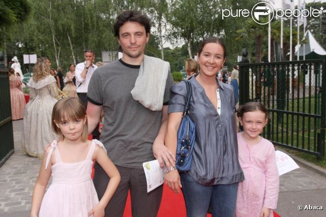 Emmanuelle Boidron, son époux Antoine, et leurs fille Leïa. En juin 2008 