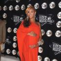 Beyoncé Knowles est enceinte : elle dévoile son ventre rond aux MTV VMA's !