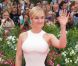 Kate Winslet en Stella McCartney lors de l'avant-première de Mildred Pierce au festival de Venise le 2 septembre 2011