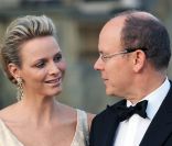 Albert de Monaco et son épouse Charlene Wittstock lors des 50 ans du Variety Club, en Angleterre. 4 septembre 2011