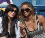 Kim Kardashian, la chanteuse Ciara et Lala Anthony se sont octroyées une sortie entre fille à l'US Open pour encourager leur compatriote Serena Williams le 8 septembre 2011 lors du quart de finale de l'US Open 2011 