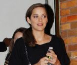 Marion Cotillard à New York se rend à l'émission de Jon Stewart le 8 septembre 2011