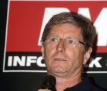 Une partie des poursuites engagées à l\'encontre de Jean-Michel Larqué ont été abdandonnées à la suite des excuses qu\'il a prononcé