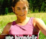 Affiche du film  Une hirondelle a fait le printemps , avec Mathilde Seigner