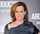 L\'actrice Sigourney Weaver, à l\'avant-première d\'<em>Identité secrète</em> à Los Angeles, le 15 septembre 2011