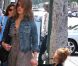 Jessica Alba et Cash Warren emmènent leur fille aînée Honor à une fête d'anniversaire d'un ami à Los Angeles le 17 septembre 2011