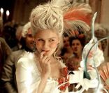 Kirsten Dunst dans le film  Marie-Antoinette  de Sofia Coppola   